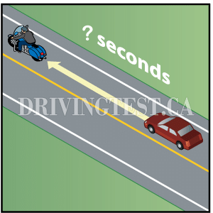 Test 4 - Si vous conduisez derrière une moto par beau temps, quelle doit être votre distance minimale de sécurité ?